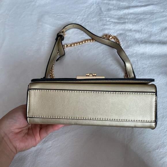 Gold convertible purse - Picture 2 of 7